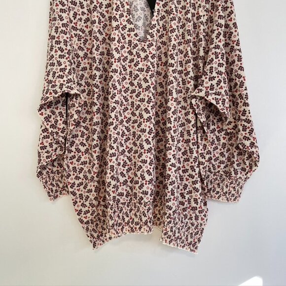 NEW NWT TORRID 4 Plus Size Textured Jersey Choker Neck Smocked Bottom Top Floral - Picture 5 of 15